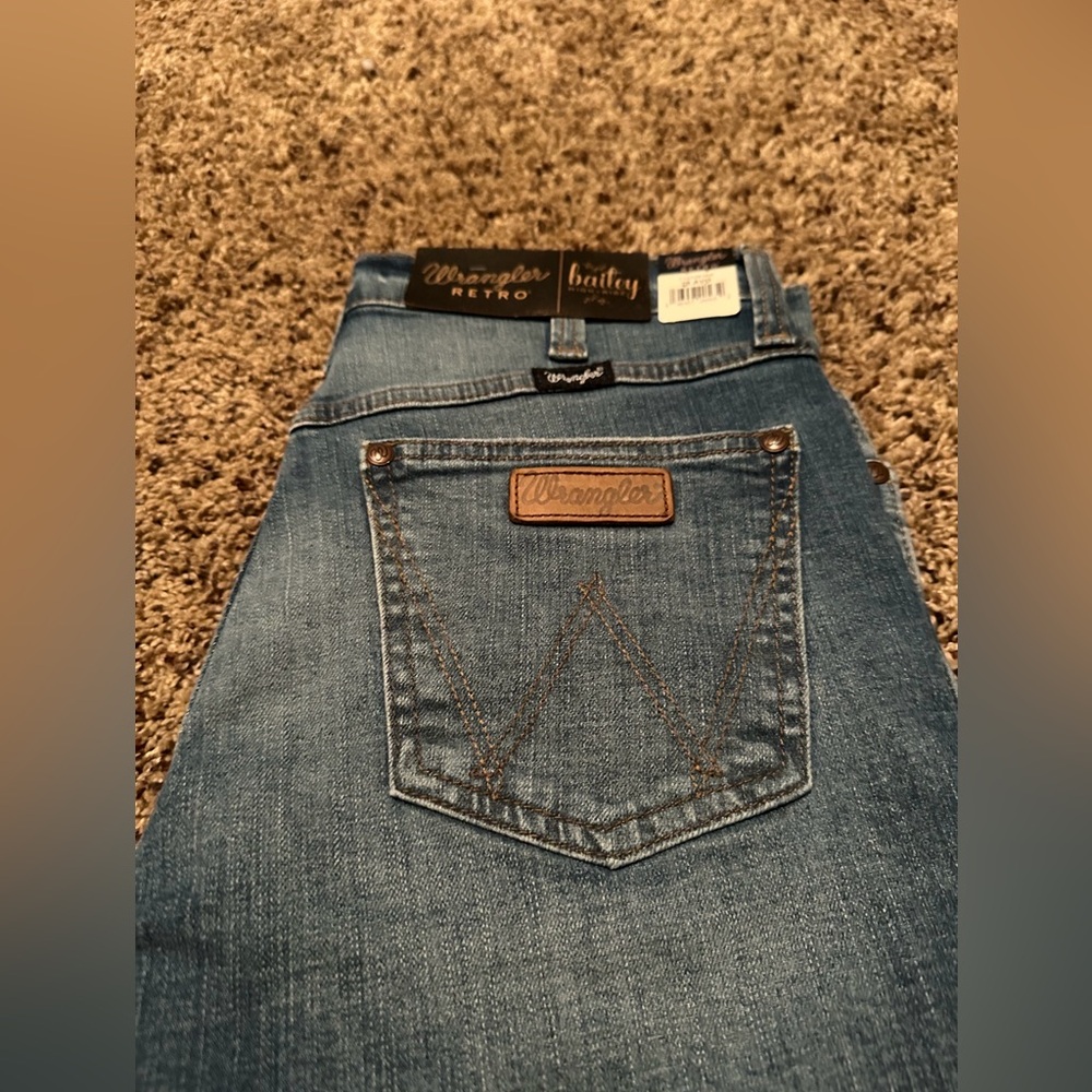 Wrangler Retro Medium Blue Denim Women's Shorts